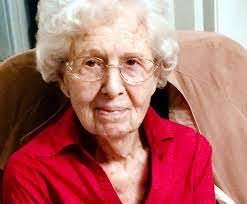 Pauline Hailey's Instagram, Twitter & Facebook