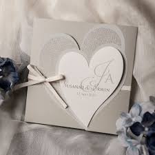 Modern Neutral Hochzeitseinladung Kirsten In Elegantem Grau Mit Herzen Einladungskarten Hoc Hochzeitseinladung Elegante Hochzeitseinladungen Karte Hochzeit