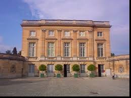 Petit Trianon A Small Retreat On The Royal Grounds Of Versailles Designed By Ange Jacques Gabriel And Constructed Between 1762 1768 Neoclassical Architecture French Architecture Versailles