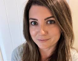 Sarah Villar's Instagram, Twitter & Facebook