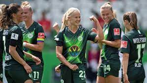 Official club nameverein für leibesübungen wolfsburg. Frauen Des Vfl Wolfsburg Gluckt Neustart Nach Corona Pause Ndr De Sport Fussball