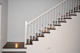 Treppen Von In 2020 Treppe Holztreppe Holzstufen
