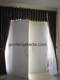 Model gorden jendala ruang tamu pertama ini dipilih dengan warna sama antara keseluruhan ruang. Desain Gorden Minimalis Terbaru Gorden Jakarta