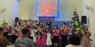Malam ini 'kan berlalu, minggu ini 'kan beranjak, bulan ini akan pergi, tahun ini 'kan meninggalkan. Jemaat Gpdi Filadelfia Pineleng Dua Gelar Perayaan Natal Manado News