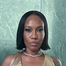 Angelica Hardin's Instagram, Twitter & Facebook