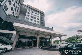全新staycation体验 impiana hotel senai 距离士乃机场尽10分钟车程 绝佳的地理位置 无边际泳池 超值自助餐 享受不一样的假日 johornow 就在柔佛
