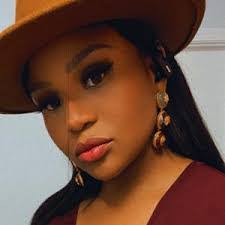 Jessica Divine's Instagram, Twitter & Facebook