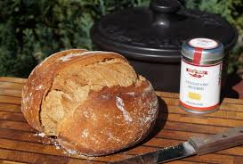 Dutch Oven Bauernbrot Kugelgrill Dopf Kruste Backen In 2020 Brot Selber Backen Rezept Olkuchen Kochen Und Backen