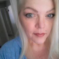 Evelyn Stanley's Instagram, Twitter & Facebook