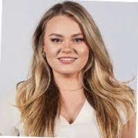 Ashley Guymon's Instagram, Twitter & Facebook