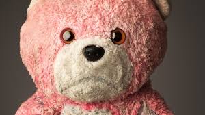 Directed by kevin kölsch, dennis widmyer. Erwachsene Und Kuscheltiere Stoff Fur Traume Gesellschaft Sz De