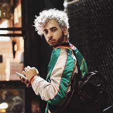 The best curly hair products, whether hair is fine and frizzy or thick and coarse. Men S White Curly Hair Frisuren