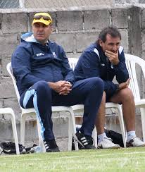 Get santiago escobar's contact information, age, background check, white pages, marriage history, divorce records, email, criminal records & photos. Dt Santiago Escobar Firma Con Universidad Catolica Hasta El 2020 Futbol Deportes El Universo