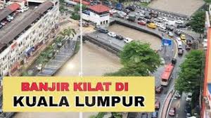 Sebahagian kawasan di kuala lumpur tenggelam akibat banjir kilat. Banjir Kilat Di Kuala Lumpur Penampakan Ular Sawa Youtube
