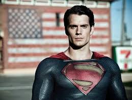 Zagrał w człowieku ze stali, jest w trakcie kręcenia. Superman Man Of Steel 2 Film Zwiastun