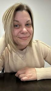 Melissa Gorecki's Instagram, Twitter & Facebook