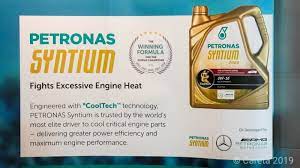 Hantar saja ke bengkel mencuci kereta dan bayar antara rm5 dan rm10. Penting Sangat Ke Tukar Minyak Enjin Pelincir Hitam Careta