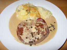 D Filetsteak Mit Pfeffersauce Rezept Rezept In 2020 Pfeffersauce Rezept Pfeffersauce Rezepte