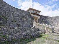 shuri castle okinawa castle okinawa famous buildings