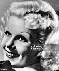 38,440 Woman Portrait Smiling 30s Blonde Stock Photos, High-Res Pictures,  and Images