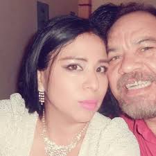 QUÉ RICO ES COMER EN VILLA UNIÓN... NUESTRA AMIGA GLORIA VELASQUEZ SIEMPRE  NOS DELEITA CON ESTOS MANJARES , SON RIQUÍSIMOS LOS TAMALES COLORADOS CON  UN VASO DE LECHE , LOS TAMALES DE