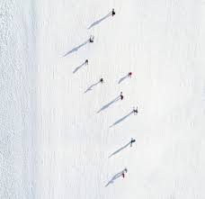 Maßgeblich für etwaige weitere maßnahmen gelten vor allem die spitalskapazitäten. Skisport In Der Corona Zeit Weihnachten Und Silvester Auf Die Ski