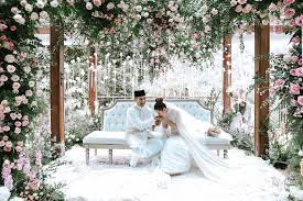 Oğlu sm faisal sm nasimuddin. Tatlergrams Of The Week Inside The Fairy Tale Wedding Of Faliq Nasimuddin Chryseis Tan Tatler Malaysia