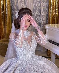 Taraneh Zamani ترانه زماني On Instagram مكياج Iman Albalushi شعر Nada Hair Style فستان Dar Malak تصوير Haneen St Dresses Wedding Dresses Simple Makeup