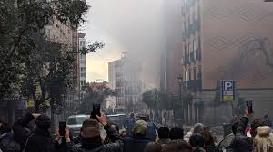 Check spelling or type a new query. Al Menos Tres Muertos Por Una Explosion En Un Edificio En El Centro De Madrid