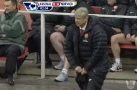 Can the net harness a bunch of volunteers to help bring books in the public domain to life through podcasting? Video Arsene Wenger S Coat Zip Gives Arsenal Manager Trouble Again