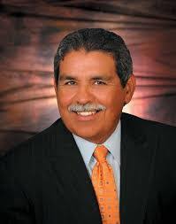 Karen Vining's Instagram, Twitter & Facebook