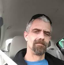 What type of bottom paint is recommended for a loop albin 33?