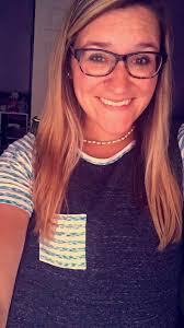 Carly's dress at the event receives mixed reviews