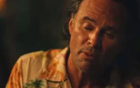 Rick and Chelsea White Lotus Scene