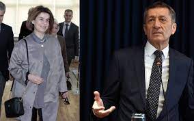 Rana selçuk ve beraberindeki heyet cunda adası, rahmi koç müzesi ve cunda mesleki ve teknik anadolu lisesi cunda uygulama otelini ziyaret ettikten sonra ayvalık'ta eğitim ve öğretim. Rana Selcuk Kimdir Yasi Kac Ziya Selcuk Un Esi Nereden Mezun Internet Haber