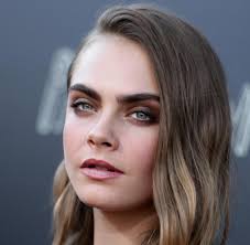 Want to discover art related to caradelevingne? Cara Delevingne Verteidigt Ihr Interview Mit Good Day Sacramento Welt