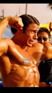 El teléfono se le quedó atascado... #SerieA #scary #reels #movieclips  #cinema #videoviralシ #filmes