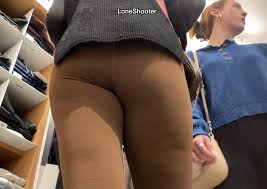 Went to the Candid Ass Capital of the US: Lululemon😈 - Spandex, Leggings &  Yoga Pants - Forum