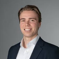 Next Chapter: National Bank's Debt Capital Markets Internship