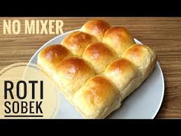 Roti merupakan salah satu makanan khas yang memiliki sejarah panjang. Resep Roti Sobek Roti Kasur Tanpa Mixer Youtube