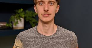 Monzo promotes long-term employee Andy Smart to chief product officer