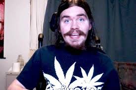 Bonnie Ritchie's Instagram, Twitter & Facebook