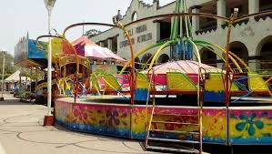 7 juegos mecanicos a los que jamas te subirias. Supervisa Proteccion Civil Juego Mecanicos Del Festival De La Alegria En Pueblo Viejo Sintesis Del Golfo