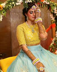 Such Lovly Mehndi Outfit Indian Wedding Outfits Bridal Outfits Mehendi Outfits