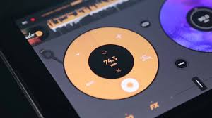 Aunque existe una gran cantidad de aplicaciones con las que podemos crear canciones desde nuestro smartphone o tableta, hemos querido hacer . Las Mejores Aplicaciones De Remix De Musica Para Hacer De Dj Con Tu Android