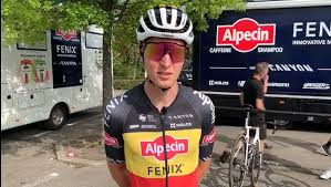 *belgian champion 2019 🇧🇪*pro cyclist/cyclocrosser. Veldritkrant Be Nieuws Valpartij Fnuikt Sprint Tim Merlier In Tirreno Adriatico