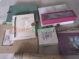 Kertas juga dapat dibuat dari rumput dan daun dengan hasil yang sama bagusnya. Kreatif Dan Inovatif Dengan Produk Kertas Daur Ulang