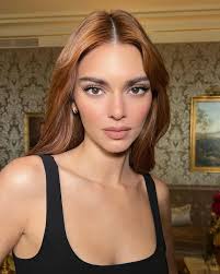 Mốt tóc màu đồng