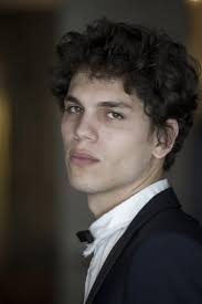 Intervista a alessandro borghi, giacomo ferrara e eduardo valdarnini (movieplayers.it) dopo la proiezione dei primi due episodi della seconda stagione per la conferenza stampa. 25 Eduardo Valdarnini Ideas Company Logo Jamie Dornan Ferrara