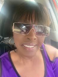 My name is Karen I am 52 year old christian women who loves the lord , I  was born in England but now live in Florida I am single , I am